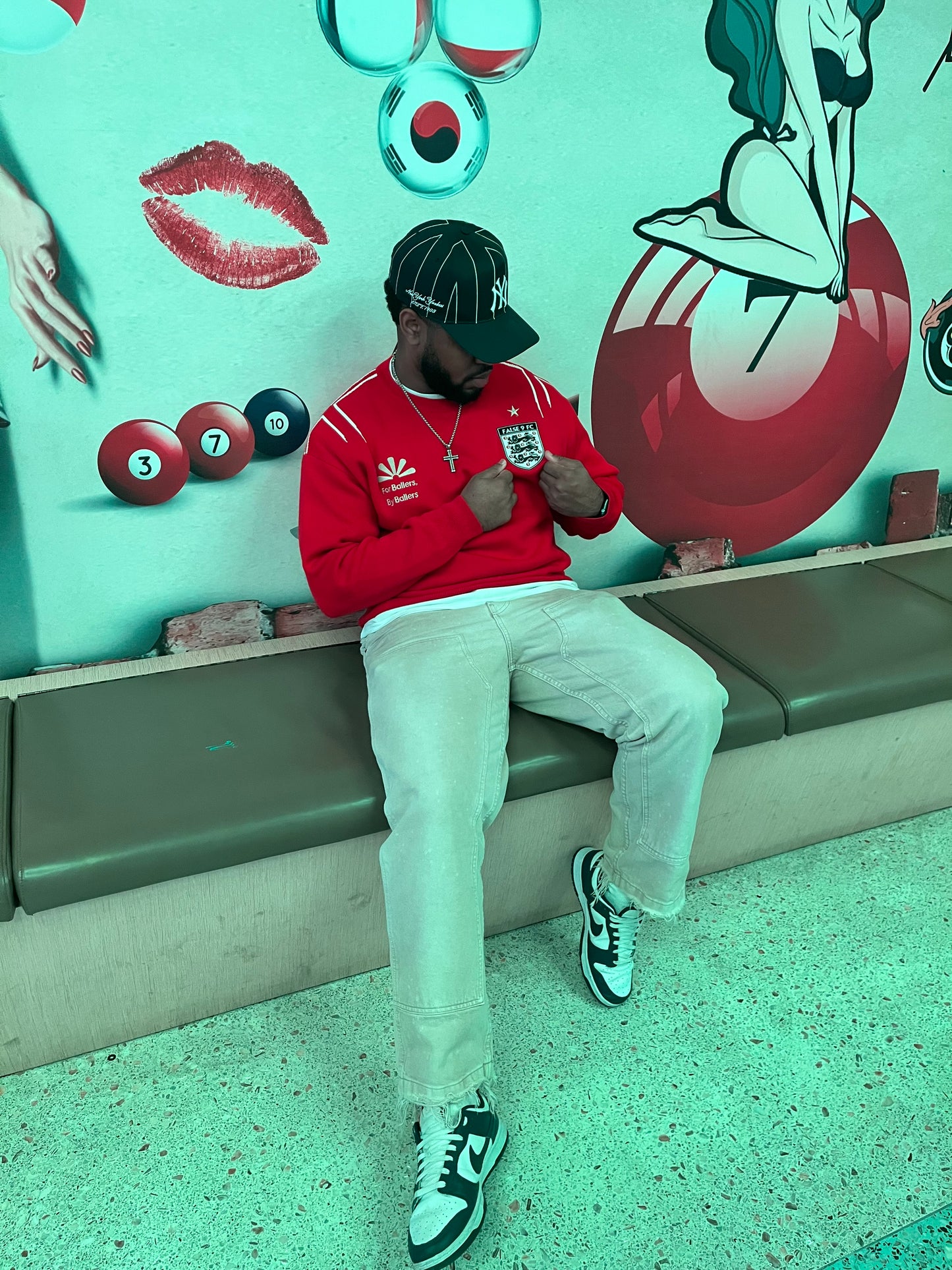 3 Lions Crewneck Sweater