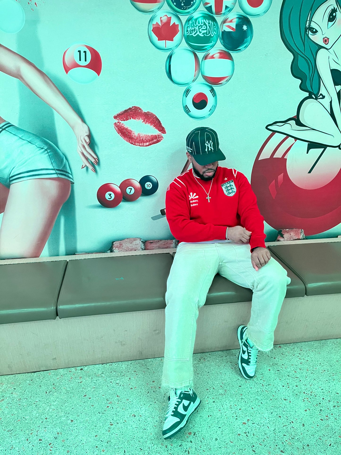 3 Lions Crewneck Sweater